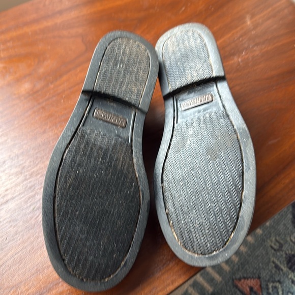 Sperry Colton Loafer in Burgundy. Little kid size 2.5. - Picture 8 of 8